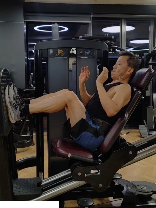 Rocky Wong late-night gym conditioning session at 11:00 PM